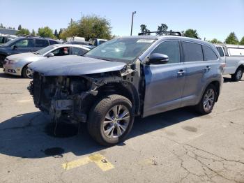  Salvage Toyota Highlander