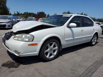  Salvage Nissan Maxima