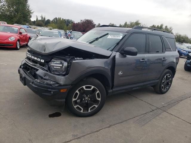  Salvage Ford Bronco