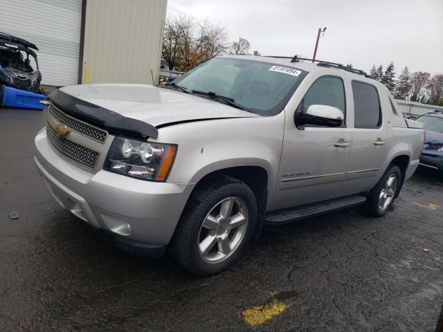  Salvage Chevrolet Avalanche