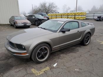  Salvage Ford Mustang