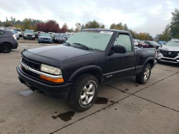  Salvage Chevrolet S-10