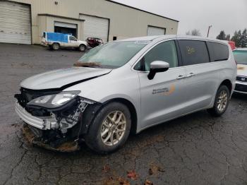  Salvage Chrysler Minivan