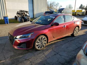  Salvage Nissan Altima