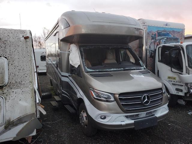  Salvage Winnebago Sprinter 3