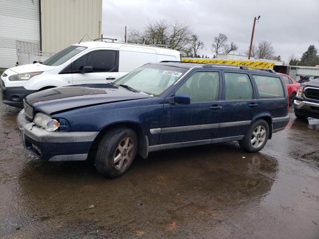  Salvage Volvo V70