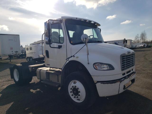  Salvage Freightliner M2 106 Med