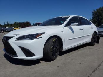  Salvage Lexus Es