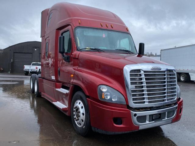  Salvage Freightliner Cascadia 1