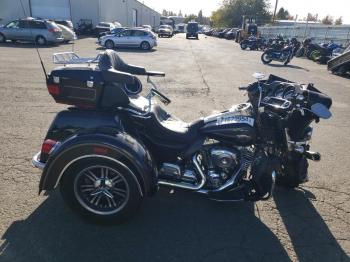  Salvage Harley-Davidson Fl