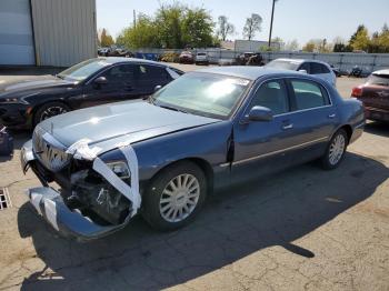  Salvage Lincoln Towncar