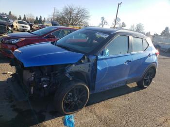  Salvage Nissan Kicks