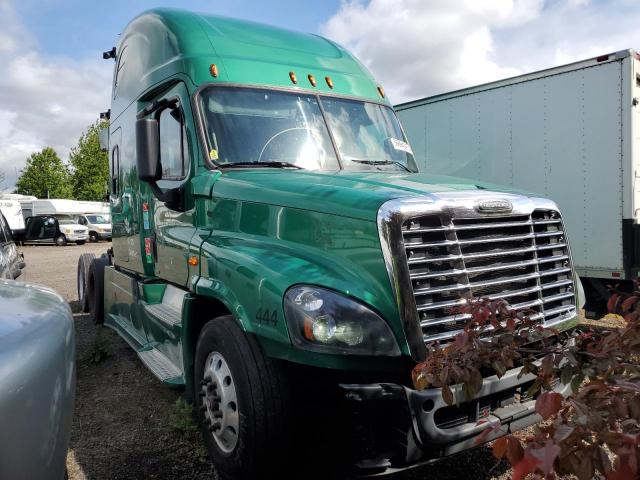  Salvage Freightliner Cascadia 1
