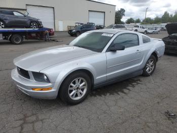 Salvage Ford Mustang