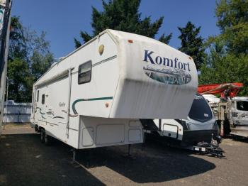  Salvage Komfort Trailer