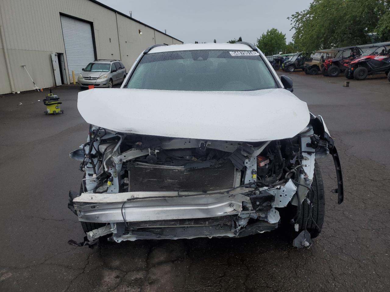 Toyota RAV4 Le Image 2