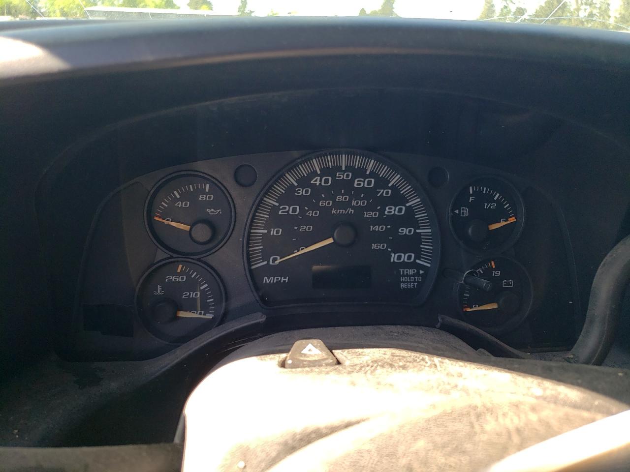 Chevrolet Express Image 3