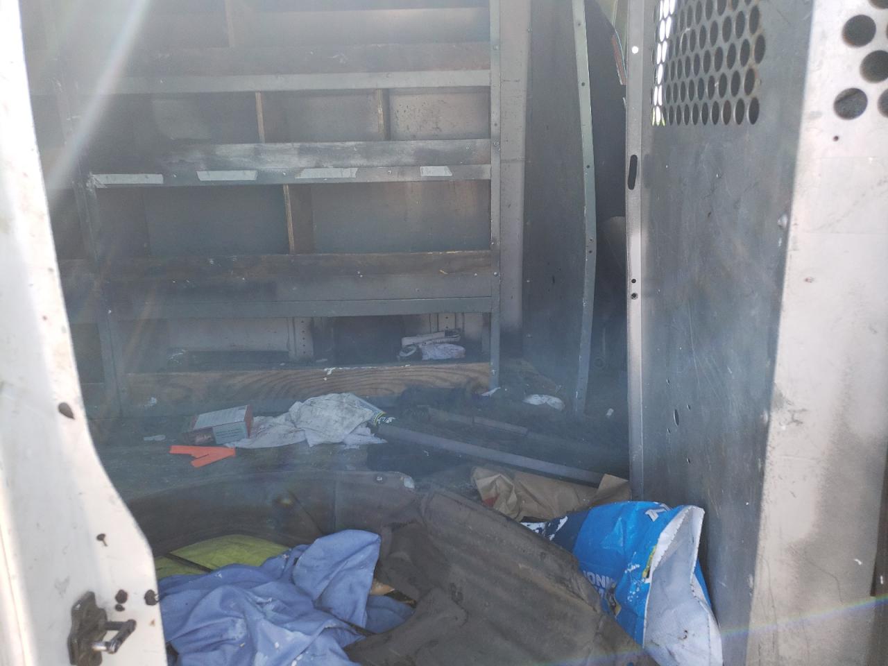 Chevrolet Express Image 10