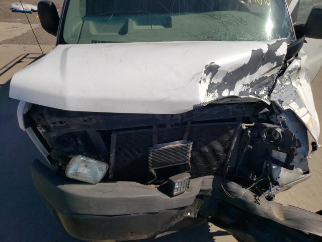 Chevrolet Express Image 11