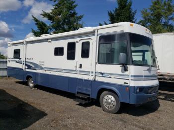  Salvage Workhorse Custom Cha Motorhome