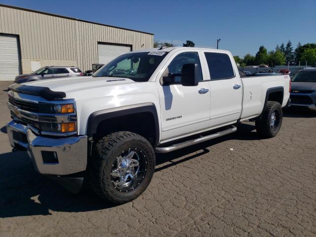  Salvage Chevrolet Silverado 2500