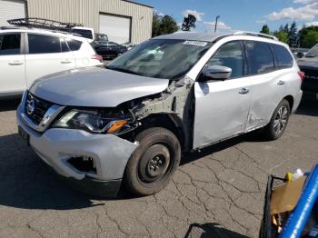  Salvage Nissan Pathfinder