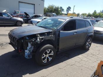  Salvage Jeep Cherokee
