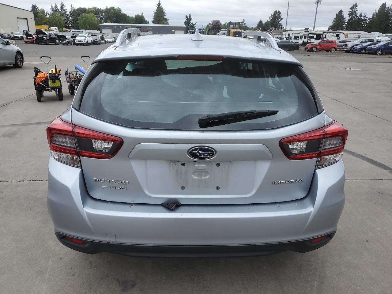 Subaru Impreza Premium Image 10