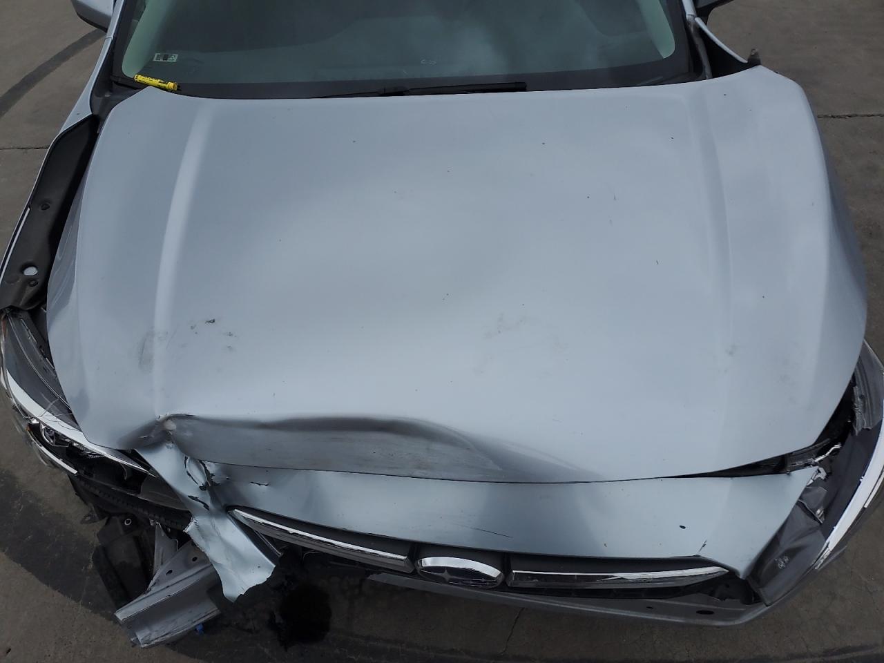 Subaru Impreza Premium Image 8