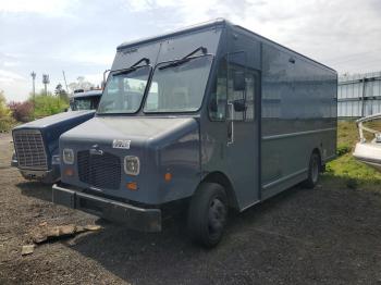  Salvage Freightliner Chassis M