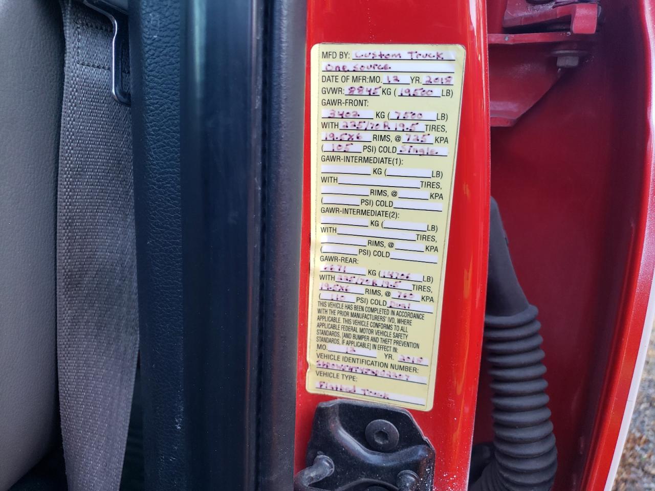 Ford F-550 Super Duty Image 8