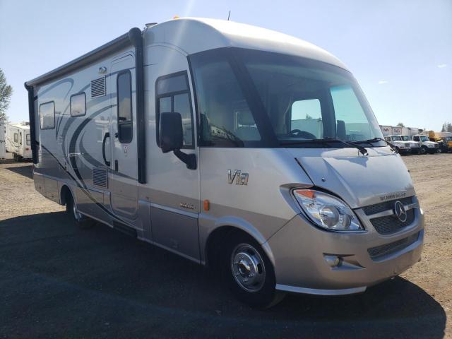  Salvage Winn Motorhome