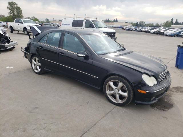 Mercedes-Benz C-Class 230 Image 12