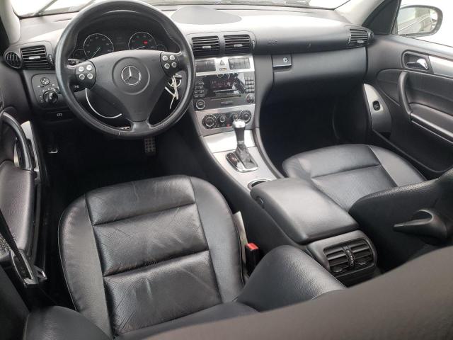 Mercedes-Benz C-Class 230 Image 9