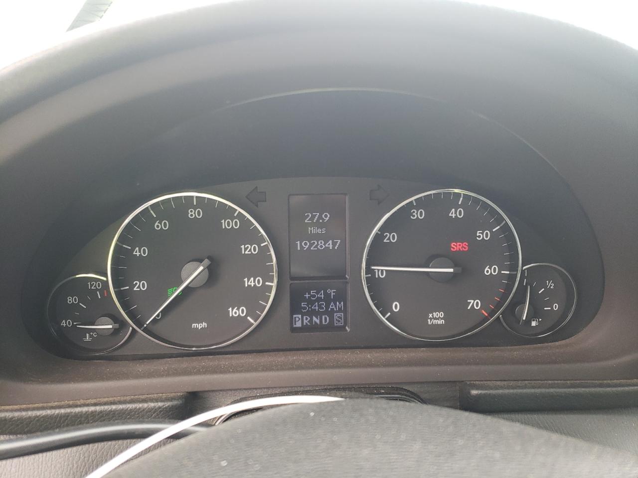 Mercedes-Benz C-Class 230 Image 6