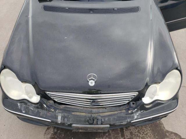 Mercedes-Benz C-Class 230 Image 8