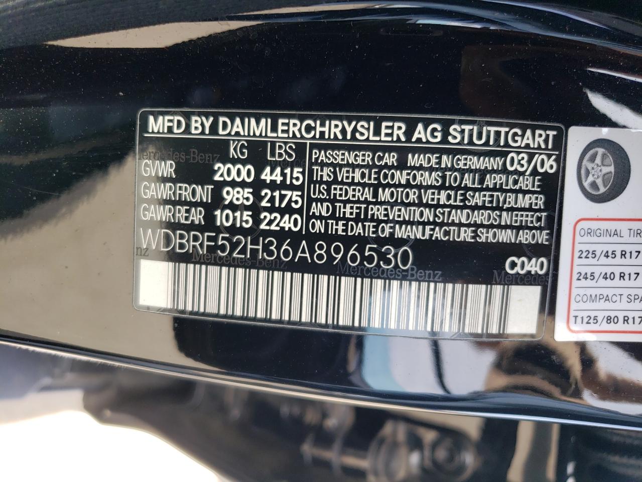 Mercedes-Benz C-Class 230 Image 11