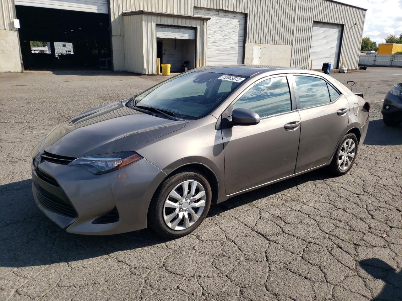 Toyota Corolla L Image 1