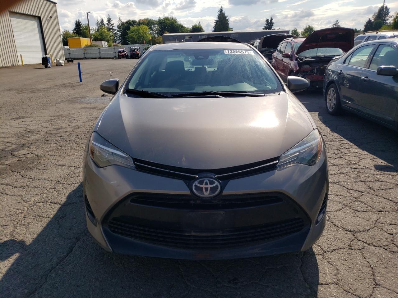 Toyota Corolla L Image 11