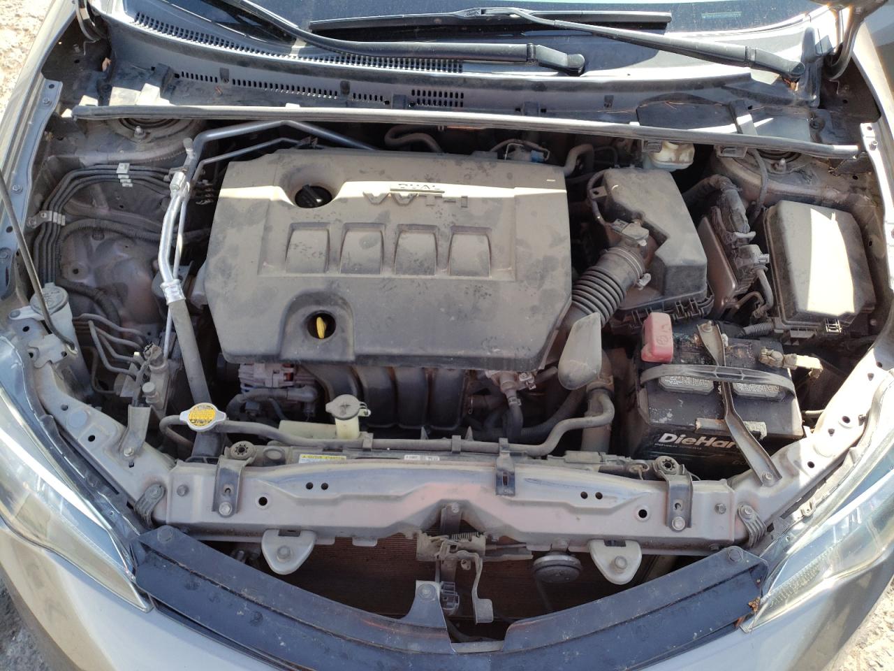 Toyota Corolla L Image 10