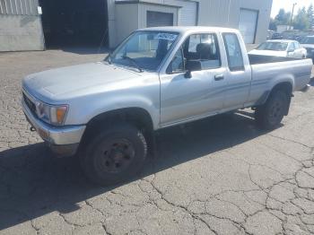  Salvage Toyota Pickup