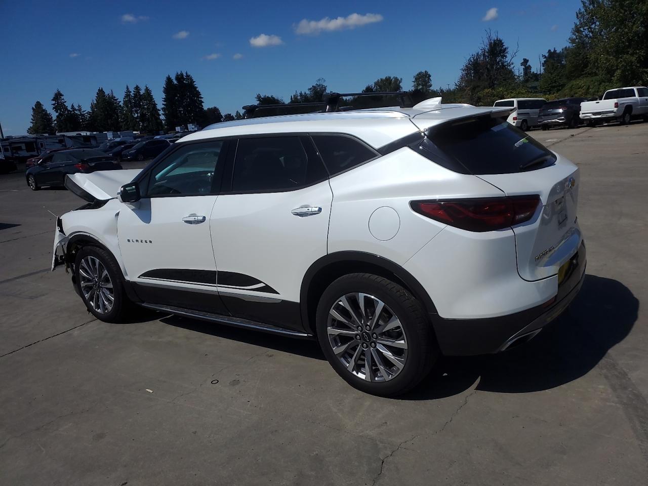 Chevrolet Blazer Premier Image 3