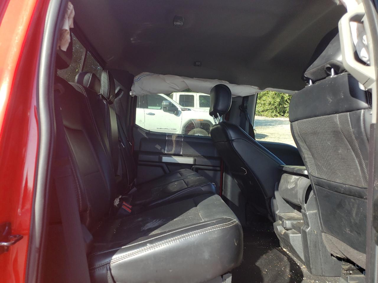 Ford F-350 Super Duty Image 11