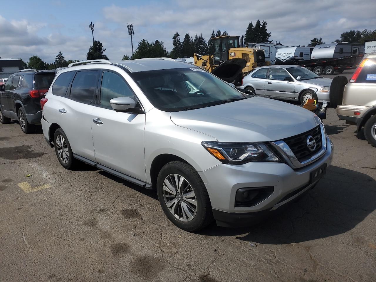 Nissan Pathfinder S Image 11
