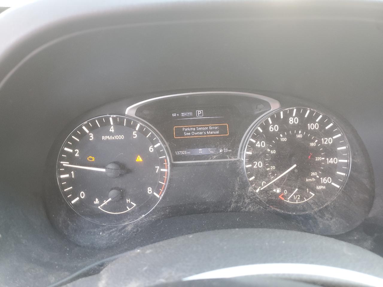 Nissan Pathfinder S Image 3