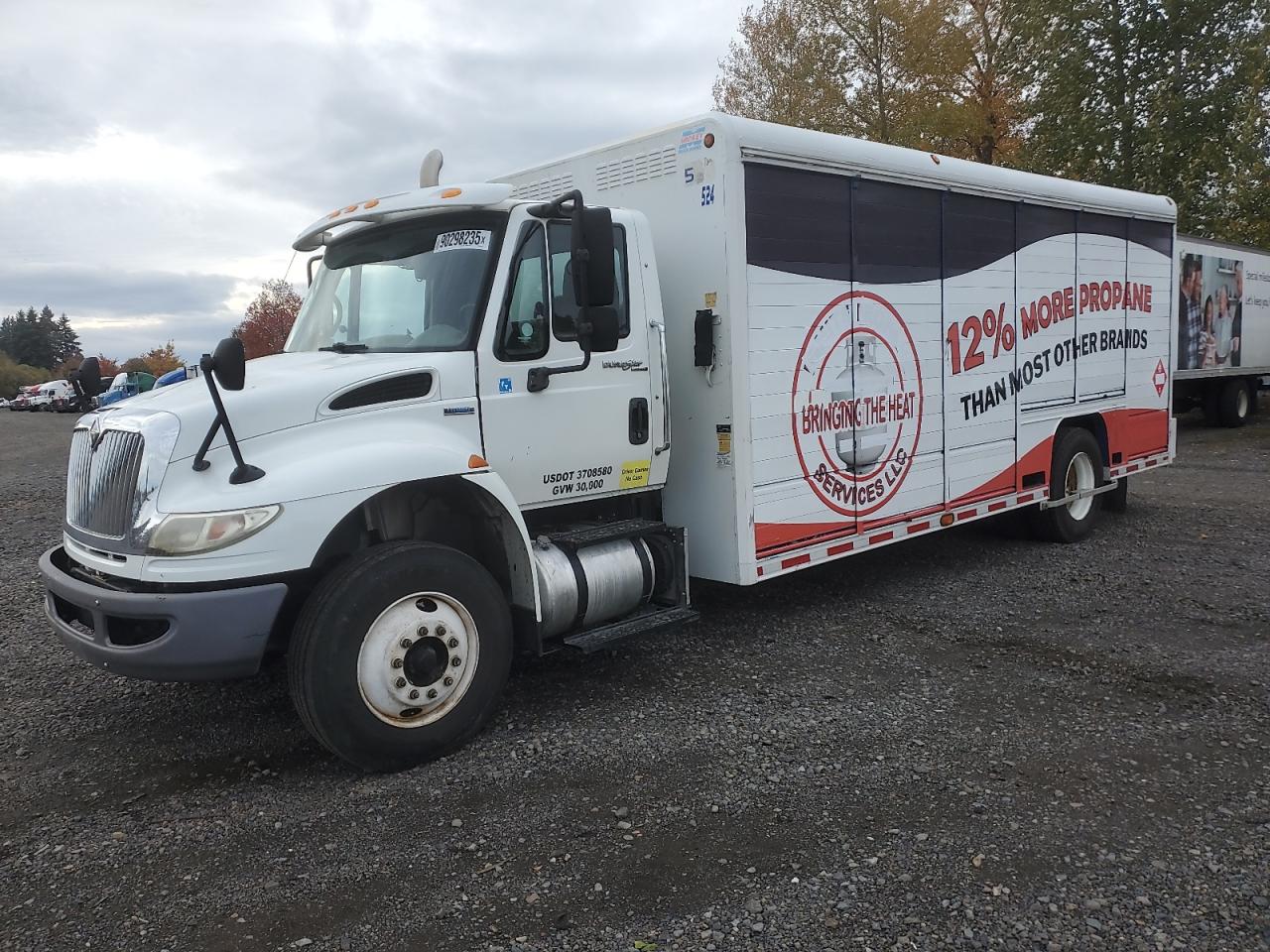 International 4300 4300 Image 1