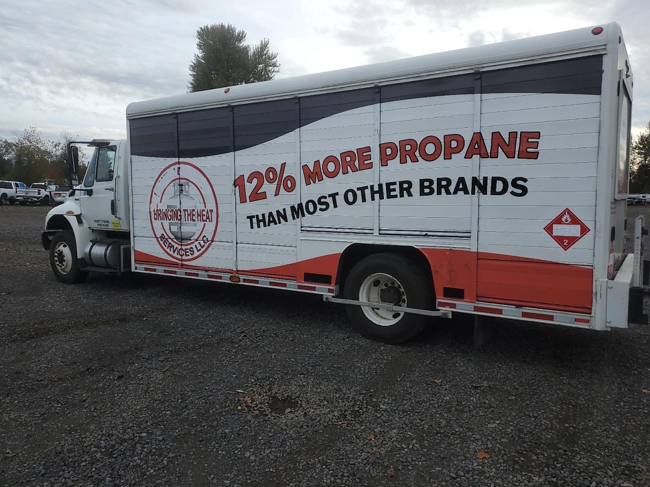 International 4300 4300 Image 2