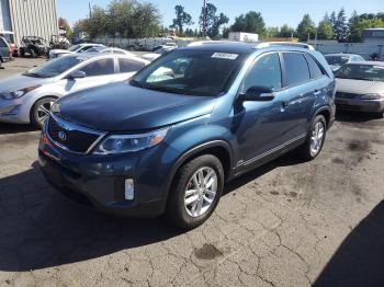  Salvage Kia Sorento
