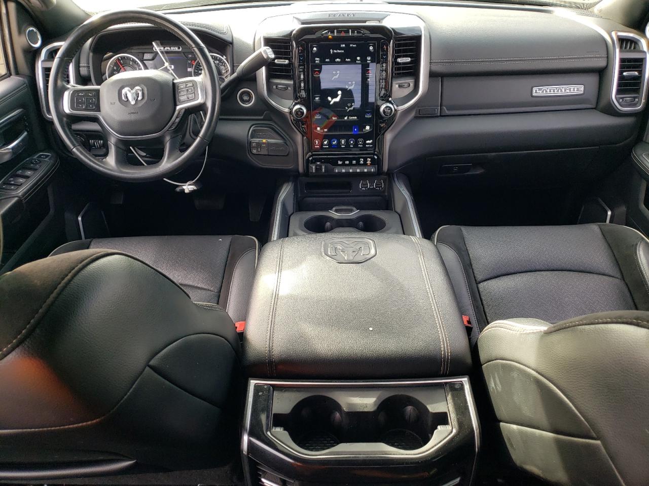 Ram 3500 Laramie Image 7