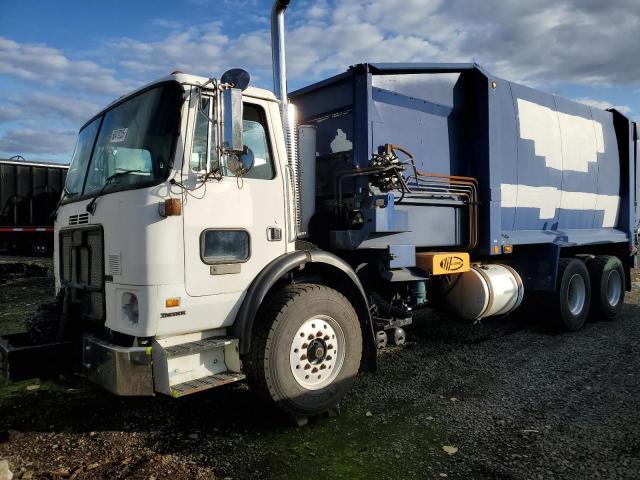  Salvage Autocar Llc Xpeditor W